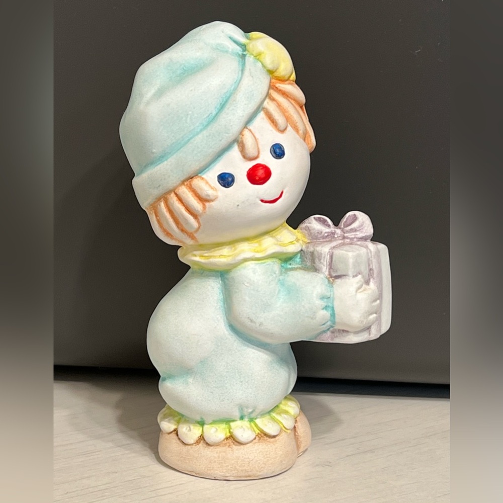Vintage Handmade Ceramic Clown Nightgown Holding Gift Box Figurine 4.8 in 1986